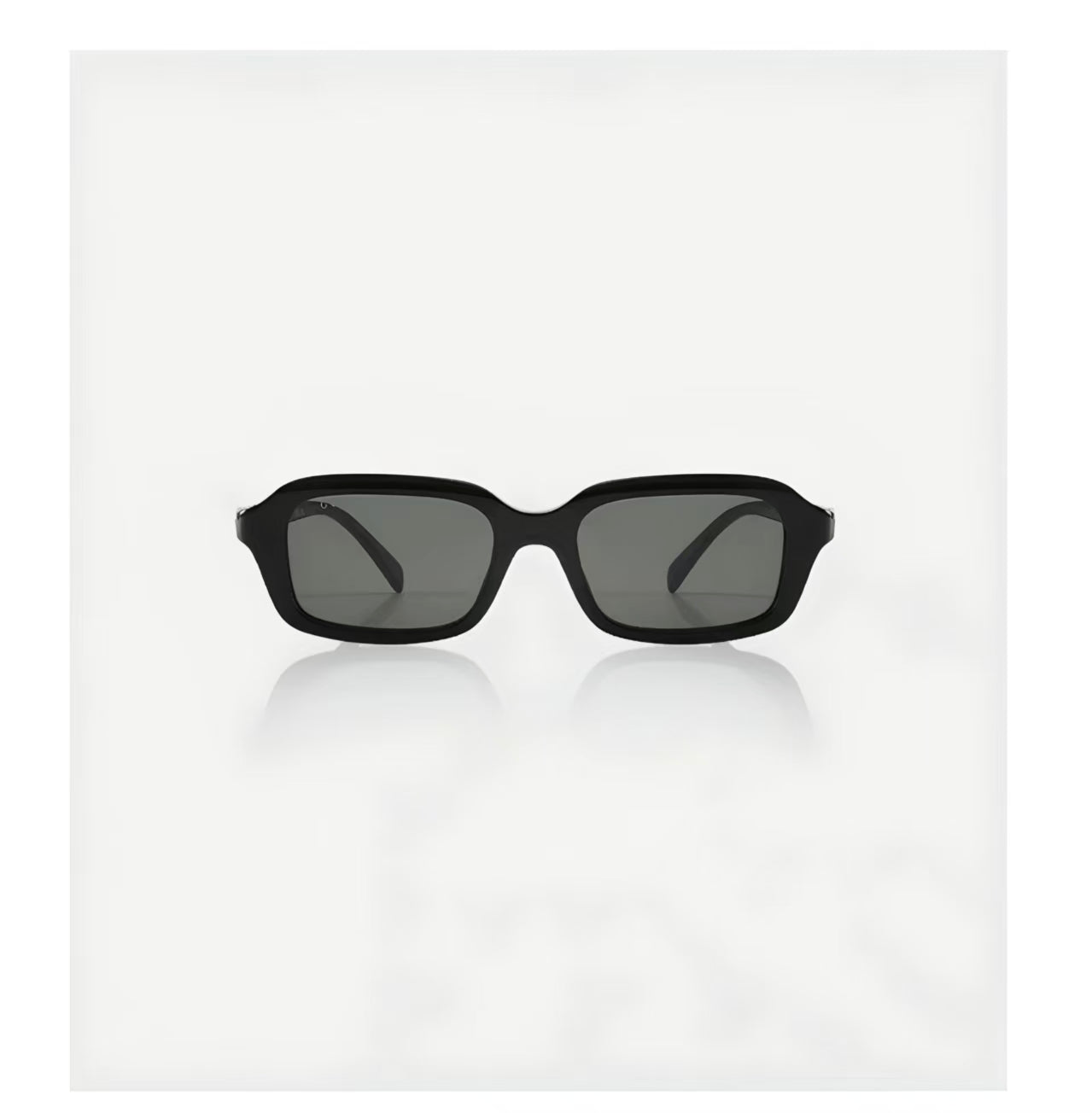 Gray front product view of Gucci Luxury Women’s Trendy Comfortable Versatile Sunglasses