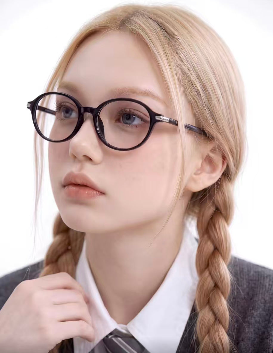 Women’s Retro Geek Chic Ultra-Light Small Oval Black Frame Glasses