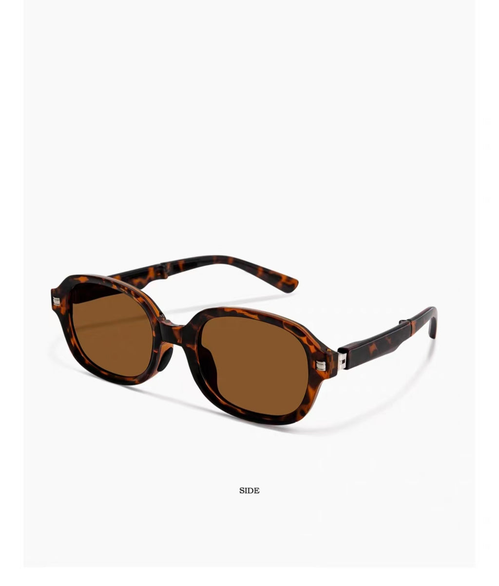 Vintage Women’s Tortoise Shell Folding Small Oval UV400 Polarized Sunglasses