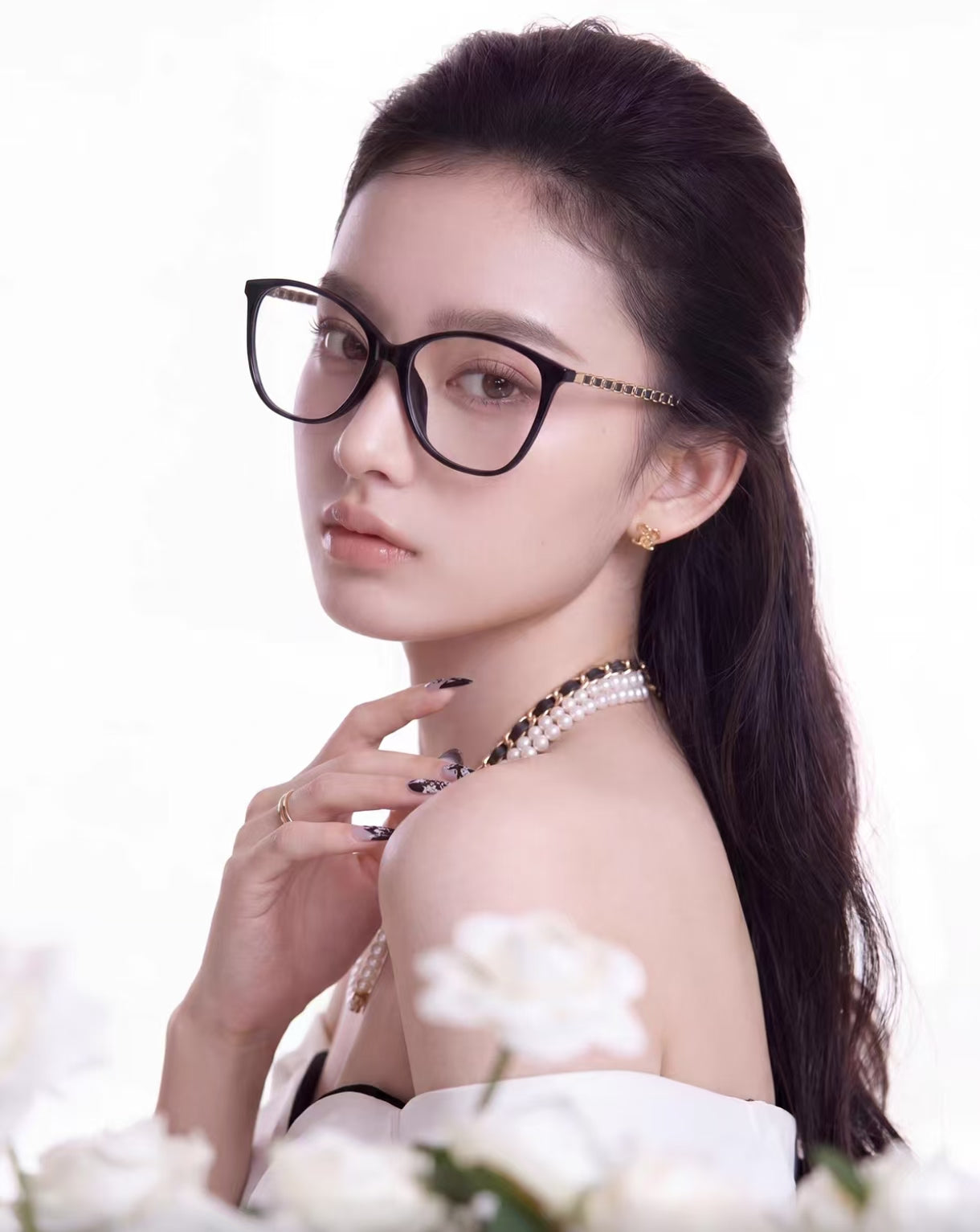 Women’s Chic Ultra-Light Oversized Black Cat Eye Blue Light Glasses