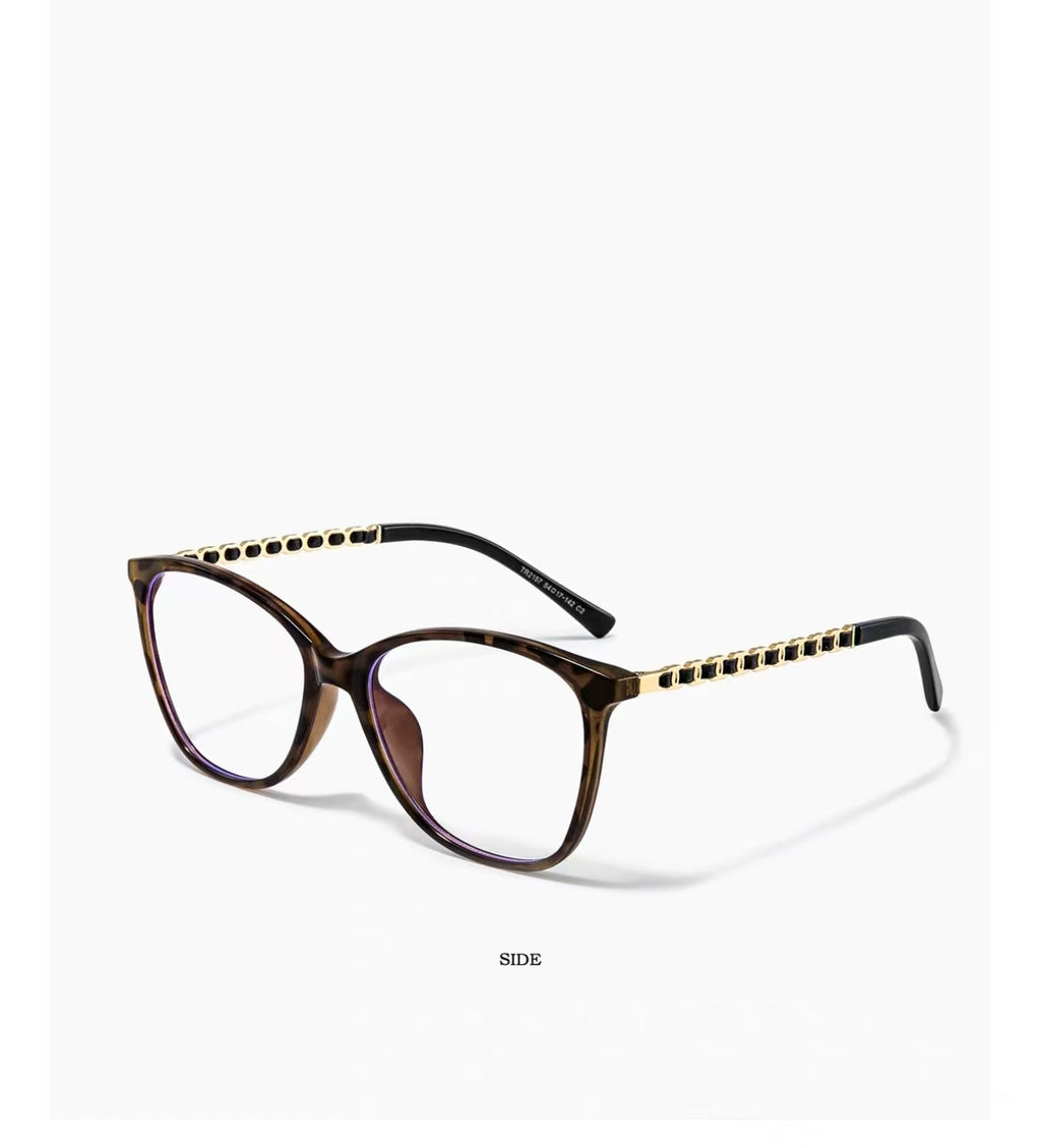 Women’s Chic Ultra-Light Oversized Black Cat Eye Blue Light Glasses