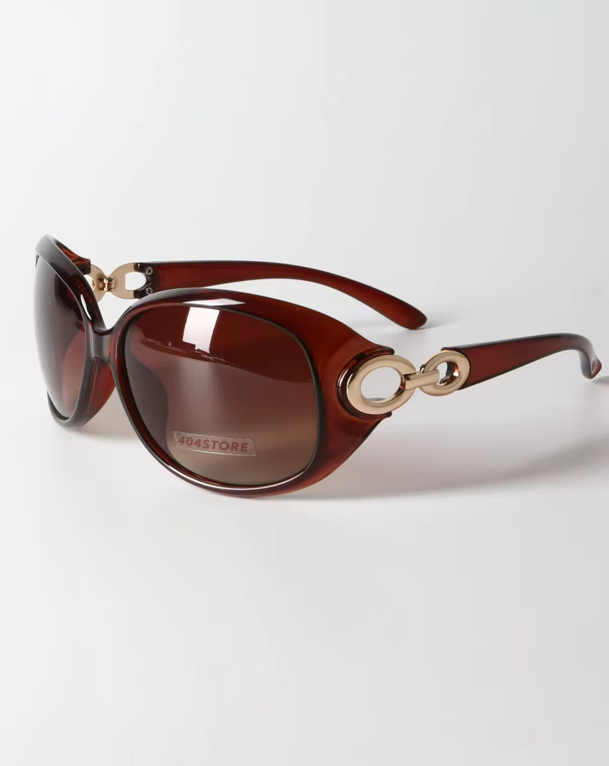 Women’s Amber Brown full-rim oversized oval sunglasses, three-quarter view