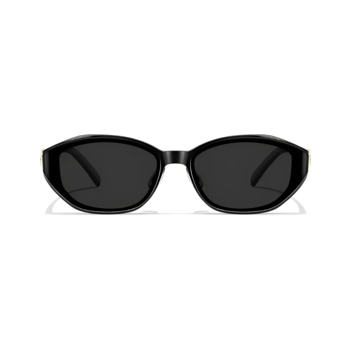 Black women's vintage cat-eye UV400 sunglasses, front product view
