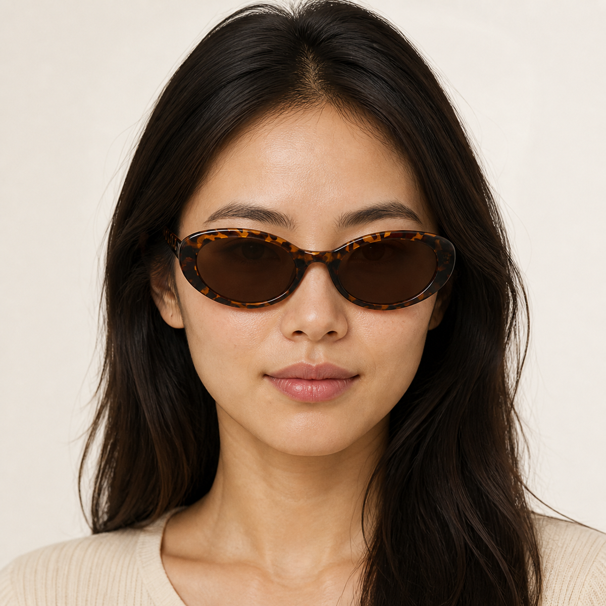 Tortoise Shell Women's Oval Cat-Eye PC UV400 Sunglasses, front adult model view